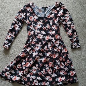 Summer/Spring Floral knit dress